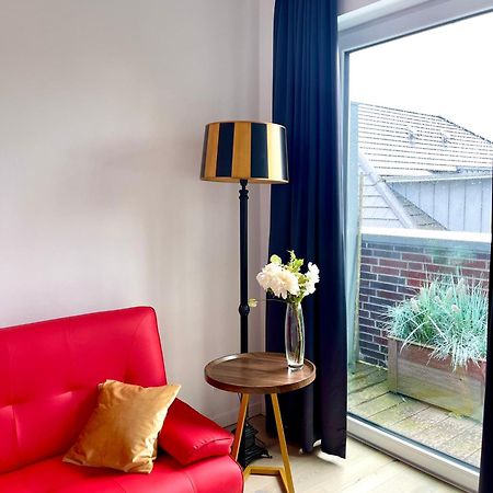 Ferienwohnung Zentrum Аурих Екстериор снимка